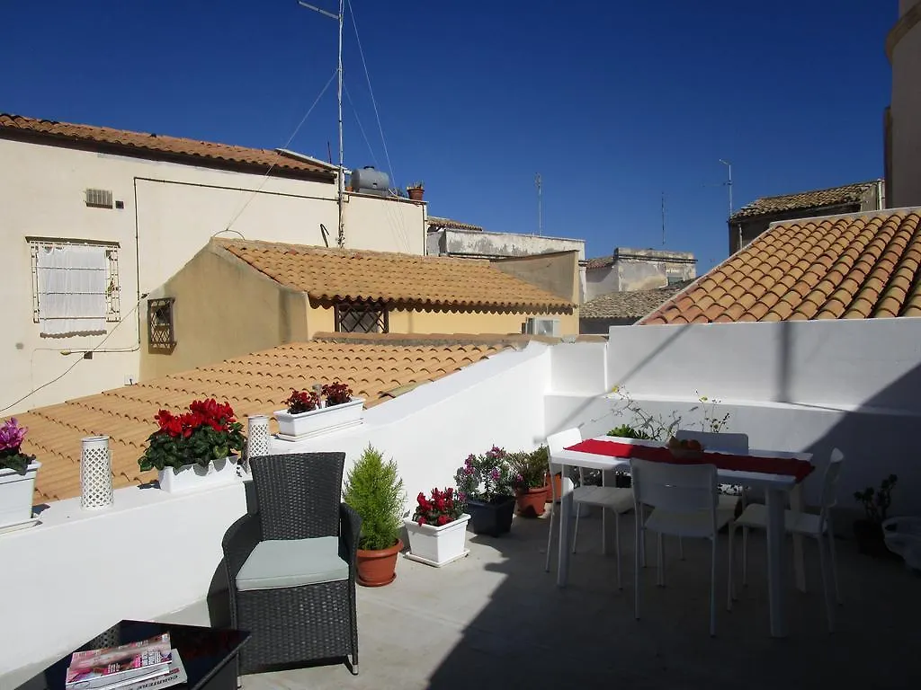 سيراكوزا Charming Apartment Ortigia